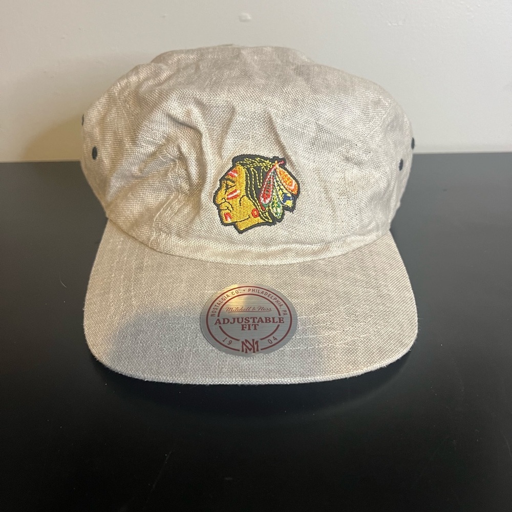 Vintage “Mitchell & Ness” Chicago Blackhawks SnapBack